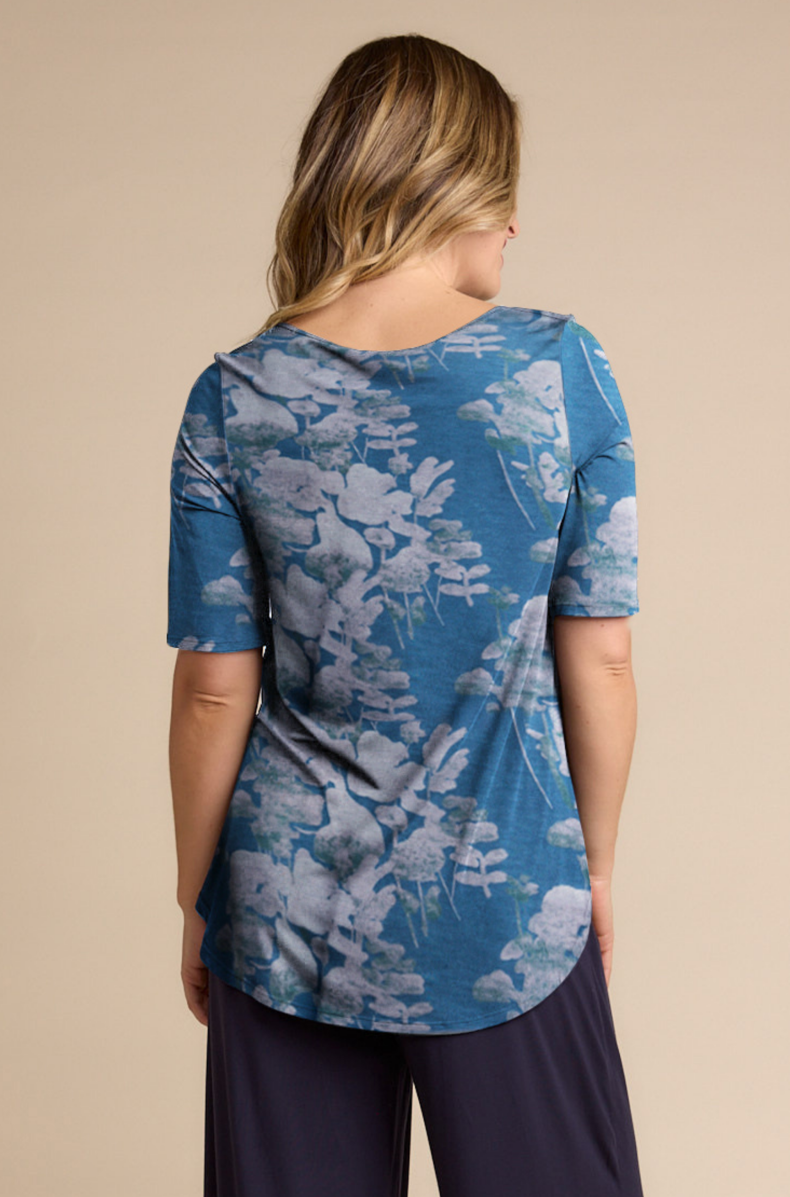 Elbow Swing Tee - Deep Sea Floral