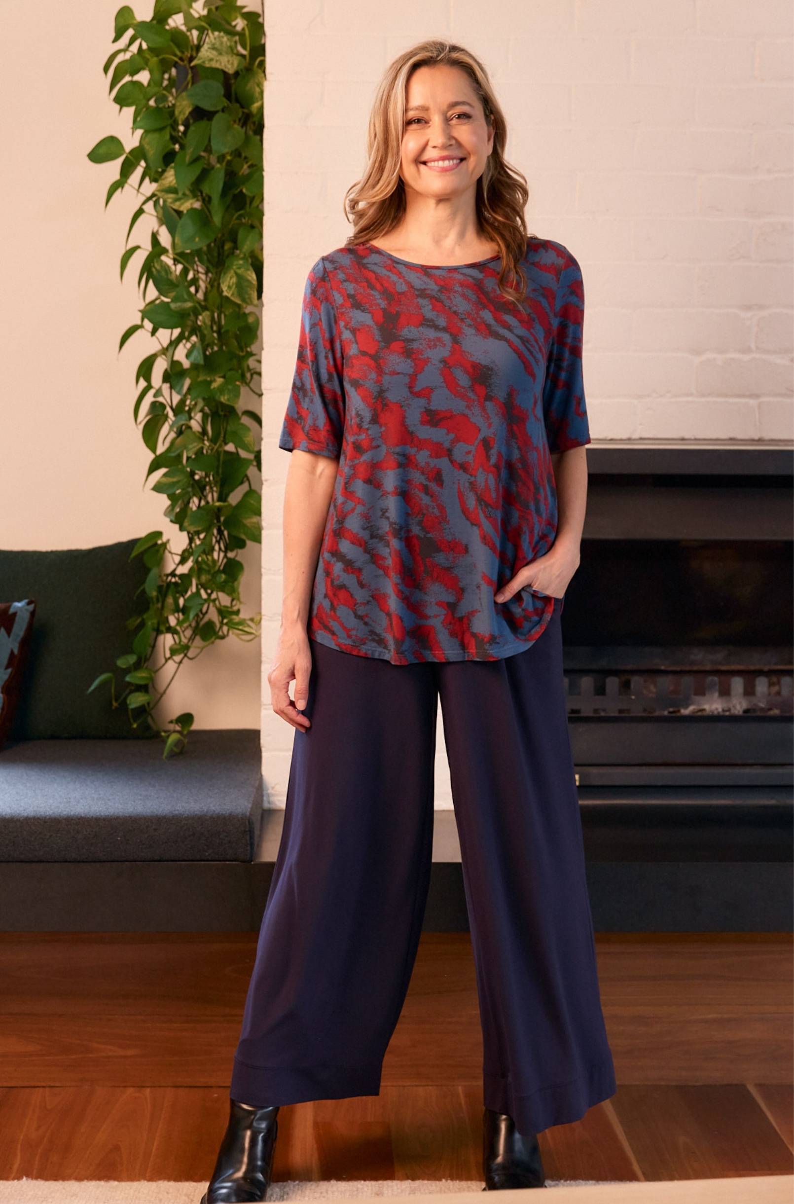 Elbow Swing Tee - Earth Print
