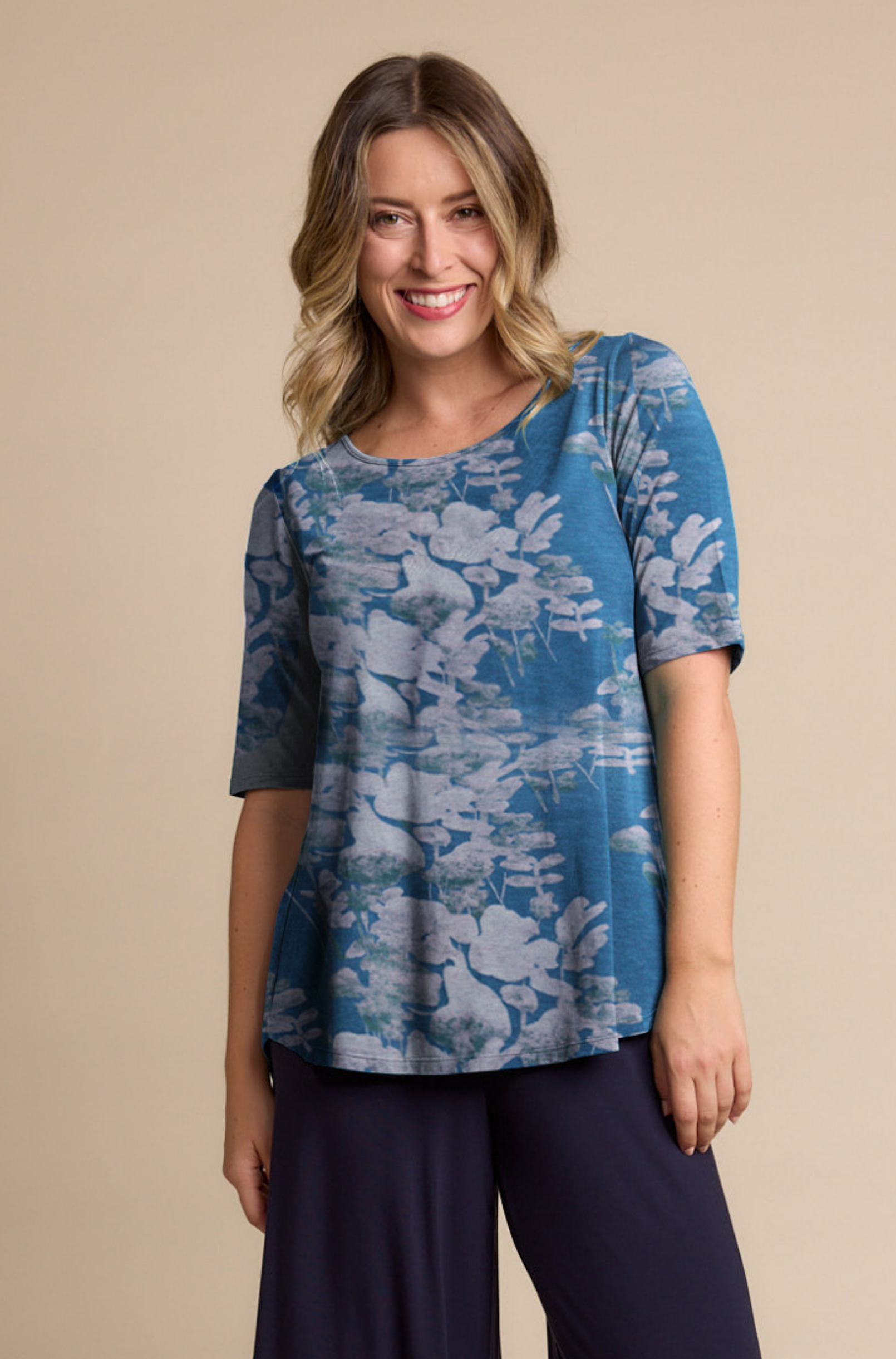 Elbow Swing Tee - Deep Sea Floral