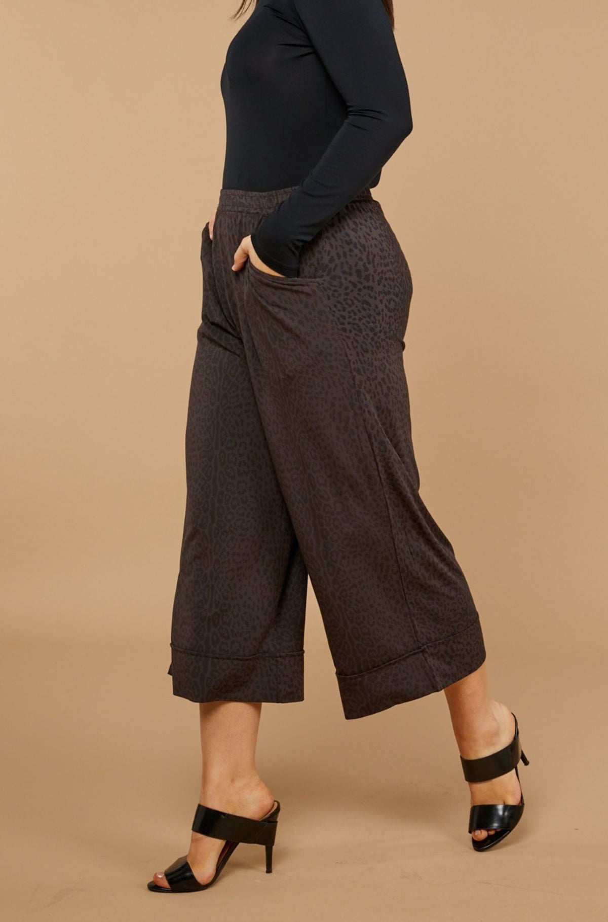 Culotte Resort Pant Sample - Wild Licorice