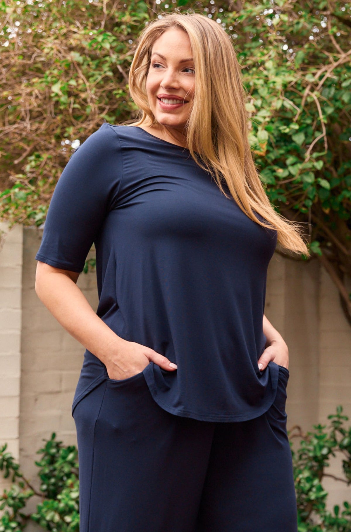 Elbow Swing Tee Sample | French Navy
