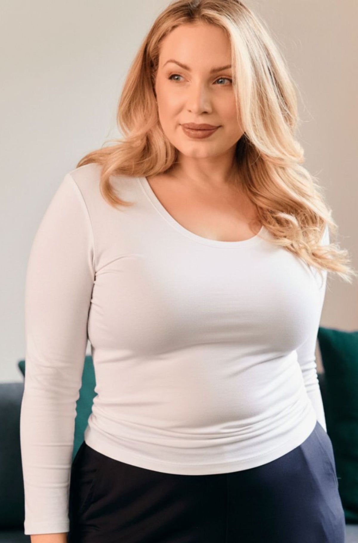 Scoop Neck Long Sleeve - White