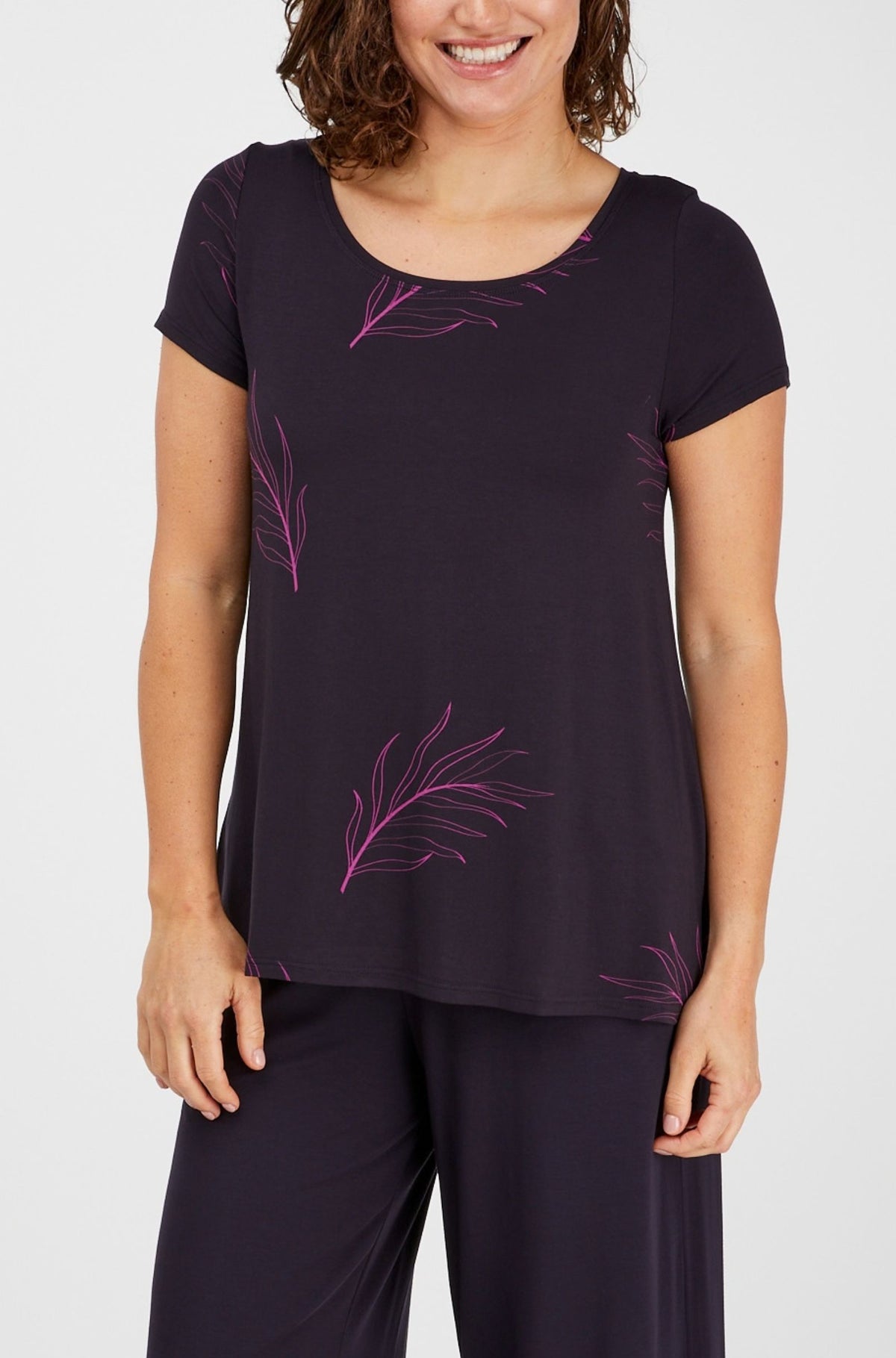 Swing Tee Sample | Botanical
