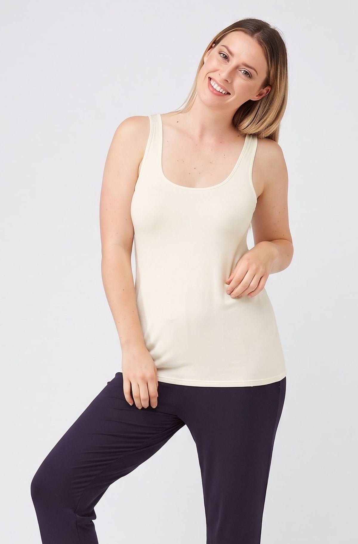 Relax Scoop Tank Sample - Ivory