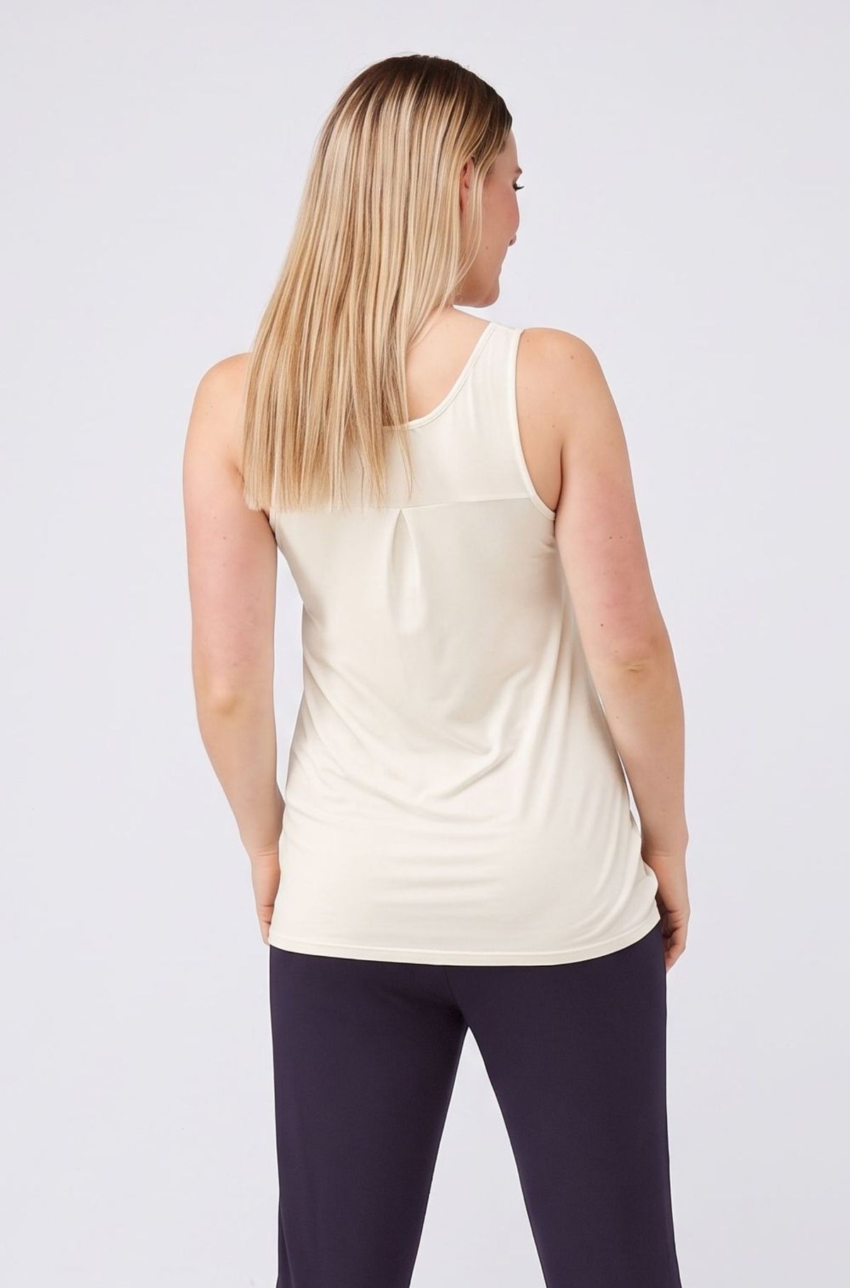 Relax Scoop Tank Sample - Ivory