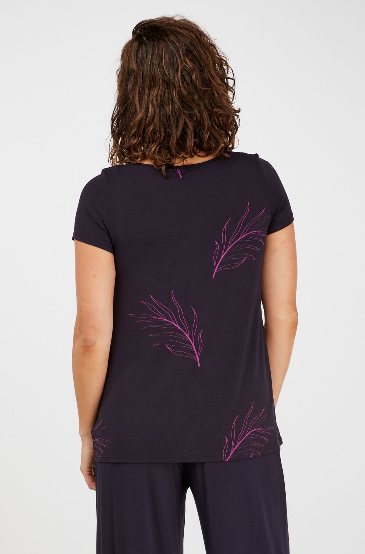 Swing Tee Sample | Botanical