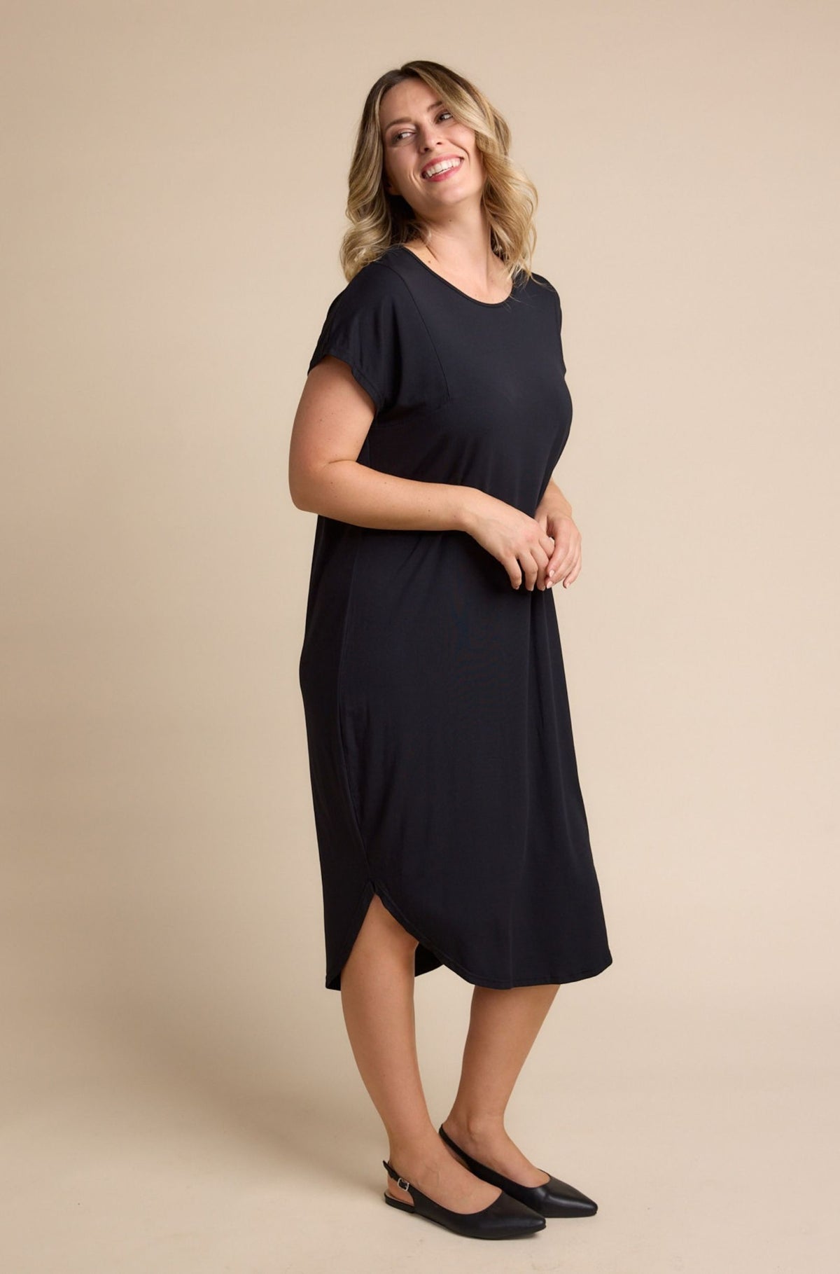Ivy Midi Dress Sample | Black