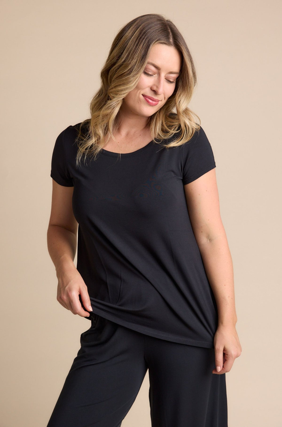Swing Tee Sample - Black