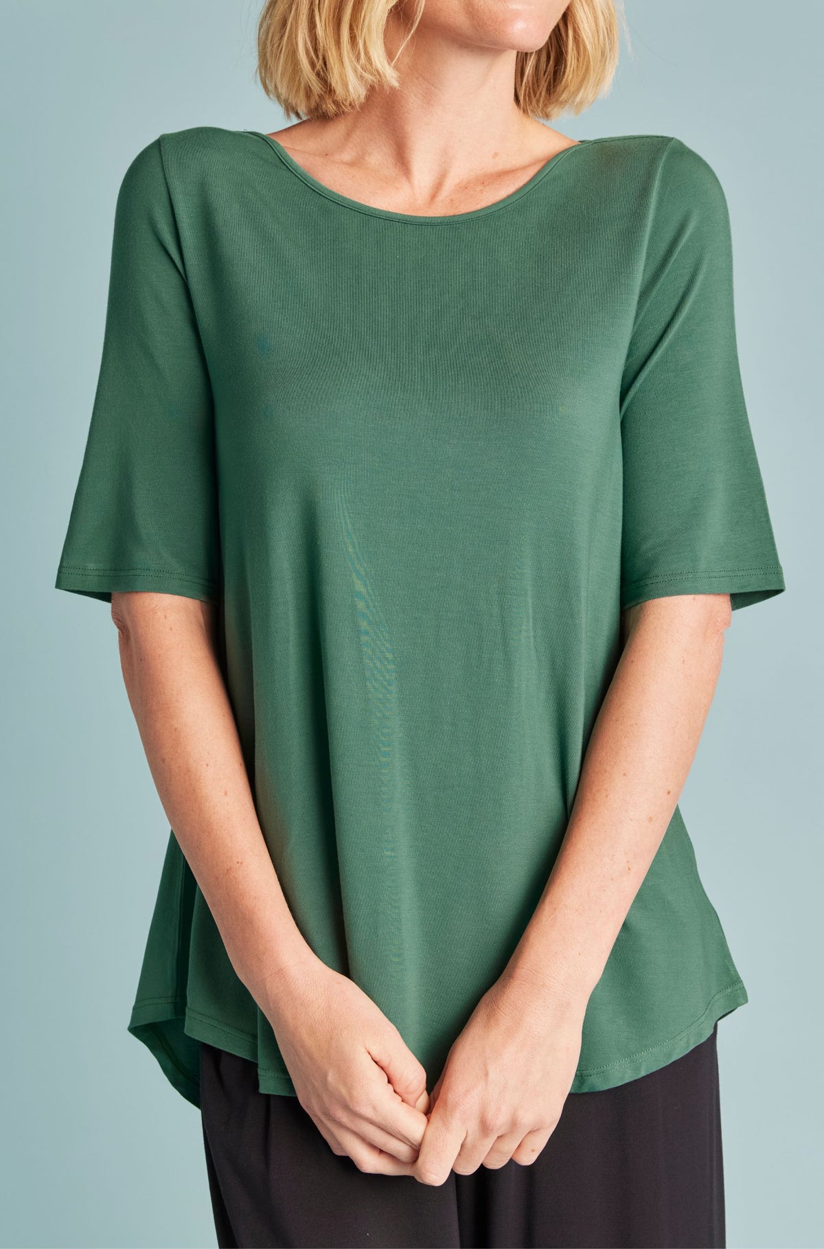Elbow Swing Tee Sample | Pine