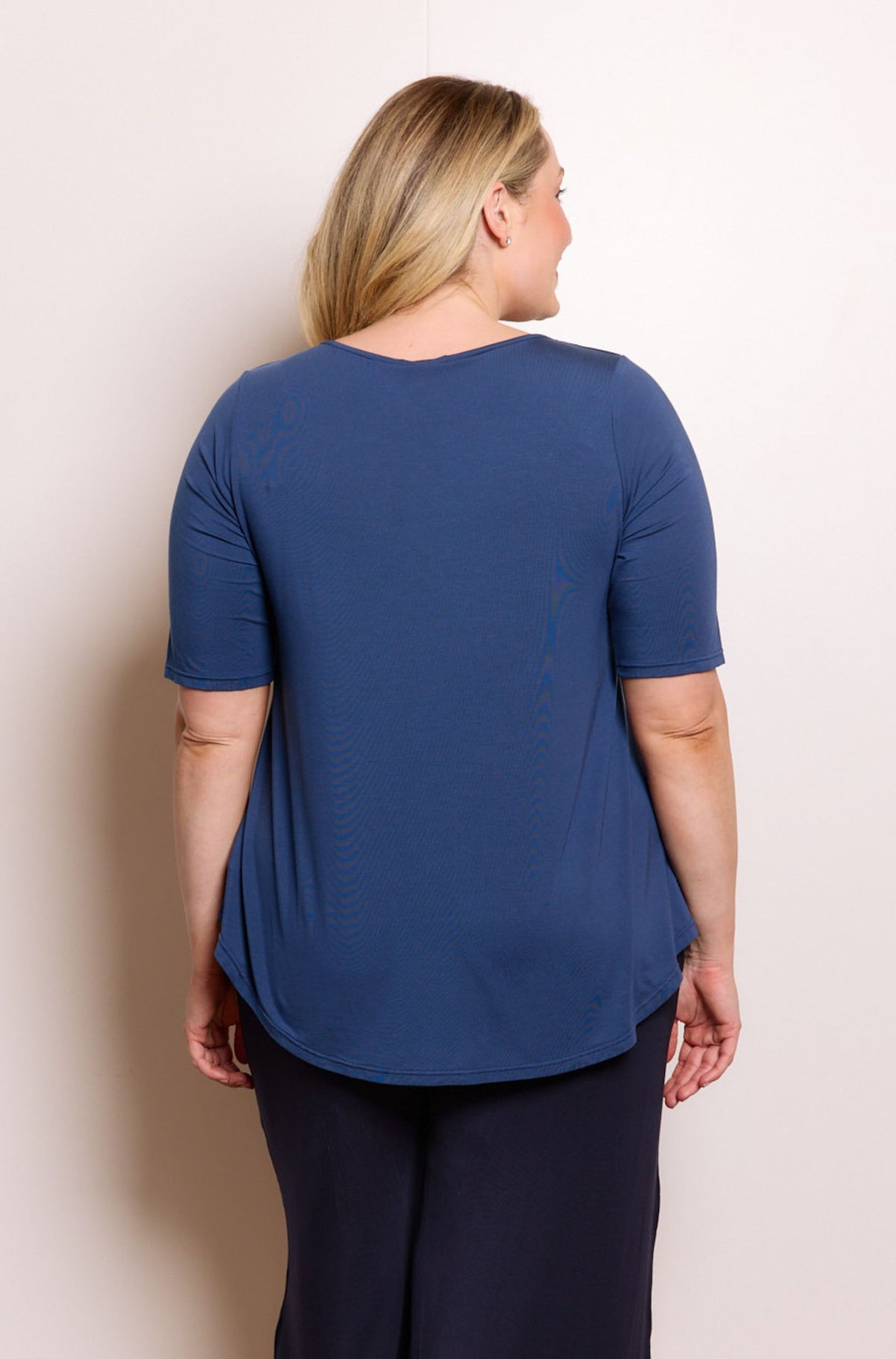 Elbow Swing Tee Sample | Marine