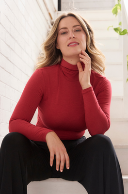 Turtle Neck - Red Berry