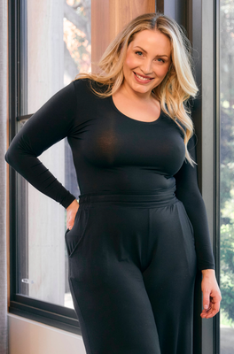 Scoop Neck Long Sleeve - Black