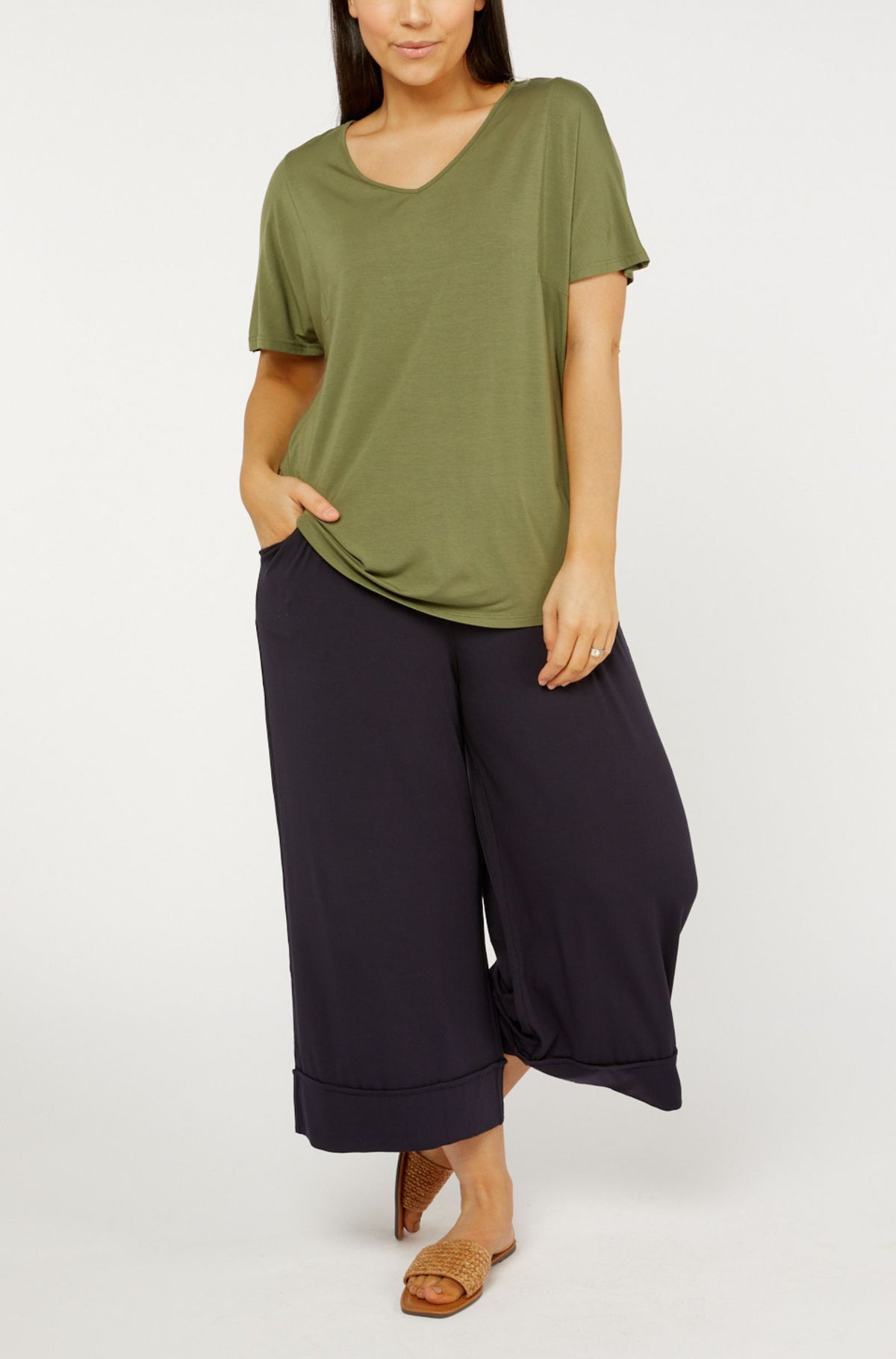 Ivy Swing Tee Sample - Olive