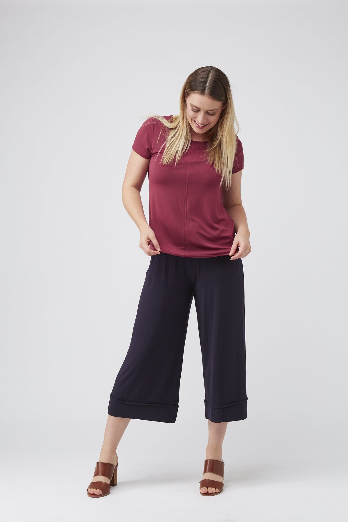 Panel Tee Sangria